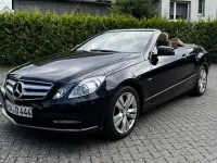 Gebraucht Mercedes E250 Avantgarde 204 PS (150 kW) 2011 Blau Cabrio