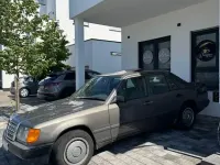 Gebraucht Mercedes E230 132 PS (97 kW) 1987 Braun Limousine