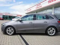 Gebraucht Mercedes B220 AMG line 190 PS (139 kW) 2024 Grau Kleinwagen