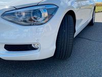 Gebraucht BMW 116 Advantage 136 PS (100 kW) 2014 Weiß Kleinwagen