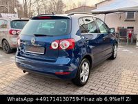 Gebraucht VW Golf VI Team 105 PS (77 kW) 2011 Blau Kleinwagen