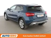 Gebraucht Mercedes GLA220 Urban 170 PS (125 kW) 2019 Blau SUV