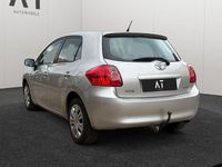 Gebraucht Toyota Auris Sol 126 PS (92 kW) 2009 Silber Kleinwagen