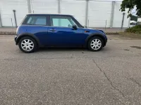 Käytetty Mini ONE 90 HP (66 kW) 2003 Sininen Viistoperä