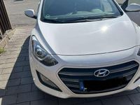 Gebraucht Hyundai i30 Passion 110 PS (80 kW) 2016 Limousine