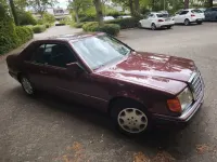 Gebraucht Mercedes 230 132 PS (97 kW) 1986 Rot Coupé