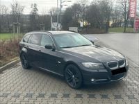 Gebraucht BMW 320 Exclusive 184 PS (135 kW) 2011 Schwarz Kombi