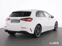 Gebraucht Mercedes A180 AMG 116 PS (85 kW) 2025 Weiß Limousine