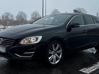 Gebraucht Volvo V60 190 PS (139 kW) 2015 Schwarz Kombi