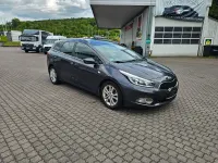 Gebraucht Kia Ceed FIFA World Cup Edition 128 PS (94 kW) 2014 Grau Kleinwagen