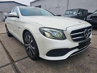 Gebraucht Mercedes E300 194 PS (142 kW) 2019 Weiß Limousine