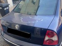 Second-hand VW Passat 131 CP (96 kW) 2002 Albastru Berlinǎ