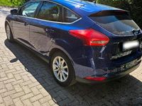 Second-hand Ford Focus 125 CP (91 kW) 2016 Albastru Berlinǎ