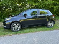 Gebraucht Toyota Yaris 99 PS (72 kW) 2015 Schwarz Kleinwagen