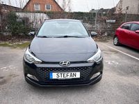 Gebraucht Hyundai i20 GO! 75 PS (55 kW) 2017 Schwarz Kleinwagen