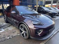 Gebraucht Porsche Macan 4 Electric 300 kW (408 PS) 2024 Braun SUV
