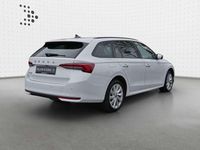 Gebraucht Skoda Octavia Selection 150 PS (110 kW) 2025 Moonweiss metallic Kombi