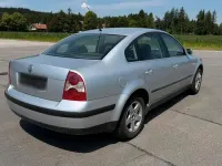 Gebraucht VW Passat 102 PS (75 kW) 2001 Silber Limousine