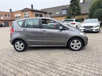 Gebraucht Mercedes A180 116 PS (85 kW) 2011 Mountaingrau  met. Limousine