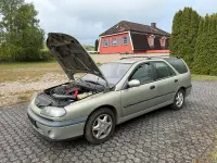 Gebraucht Renault Laguna 115 PS (84 kW) 1997 Kombi