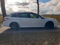 Gebraucht Renault Laguna III 150 PS (110 kW) 2010 Weiß Kombi