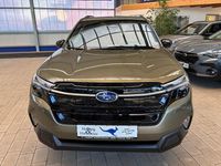 Neu Subaru Forester Platinum 136 PS (100 kW) 2026 Grün SUV