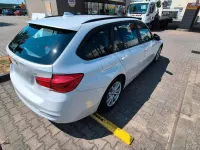 Gebraucht BMW 318 Advantage 150 PS (110 kW) 2018 Weiß Kombi