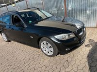 Gebraucht BMW 320 170 PS (125 kW) 2009 Schwarz Kombi