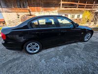 Gebraucht BMW 318 2011 Schwarz Limousine