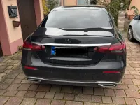 Second-hand Mercedes E220 200 CP (147 kW) 2023 Negru Berlinǎ