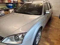 Gebraucht Ford Mondeo Ghia 170 PS (125 kW) 2001 Silber Kombi