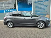 Gebraucht Ford S-MAX Titanium 150 PS (110 kW) 2020 Grau Van / Kleinbus