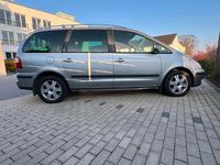 Gebraucht Ford Galaxy Ghia 131 PS (96 kW) 2005 Silber Van / Kleinbus