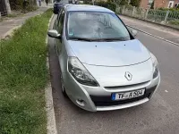 Używany Renault Clio II Expression 75 KM (55 kW) 2009 Srebrny Sedan/Limuzyna