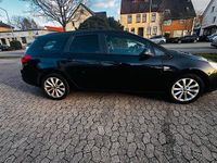 Gebraucht Opel Astra 102 PS (75 kW) 2012 Schwarz Kombi