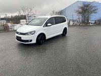 Gebraucht VW Touran Life 105 PS (77 kW) 2014 Pure white Van / Kleinbus