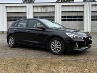 Gebraucht Hyundai i30 Style 120 PS (88 kW) 2017 Schwarz Limousine