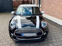 Gebraucht Mini Cooper D 116 PS (85 kW) 2018 Schwarz Kleinwagen