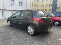 Gebraucht Peugeot 308 120 PS (88 kW) 2011 Schwarz Kleinwagen