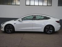 Gebraucht Tesla Model 3 Standard Range 225 kW (306 PS) 2019 Weiß Limousine