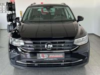 Gebraucht VW Tiguan Life 150 PS (110 kW) 2023 Deep black perleffekt SUV