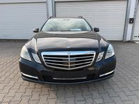 Gebraucht Mercedes E220 170 PS (125 kW) 2010 Schwarz Kombi