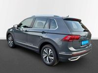 Gebraucht VW Tiguan Elegance+ 245 PS (180 kW) 2022 Delfingrau metallic SUV