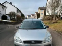 Usata Ford Focus 74 CV (54 kW) 2005 Grigio Station wagon