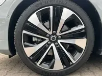 Gebraucht Volvo V60 Core 197 PS (144 kW) 2025 Grau Kombi