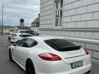 Gebraucht Porsche Panamera 250 PS (183 kW) 2012 Weiß Kleinwagen