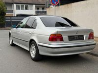 Gebraucht BMW 523 170 PS (125 kW) 2000 Grau Limousine