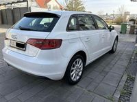 Gebraucht Audi A3 110 PS (80 kW) 2015 Weiß Kleinwagen
