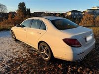 Gebraucht Mercedes E220 Avantgarde 194 PS (142 kW) 2016 Weiß Limousine