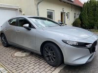 Gebraucht Mazda 3 122 PS (89 kW) 2023 Silber Limousine